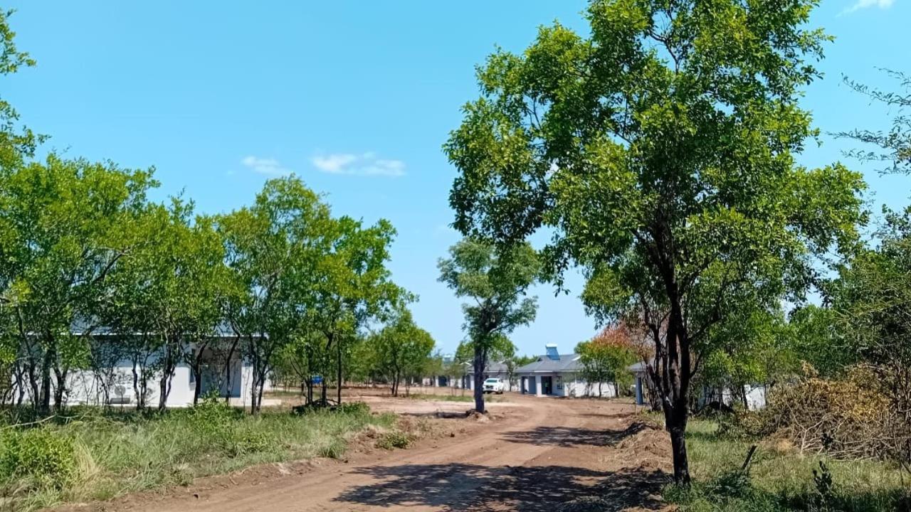 Tree Tops Game Resort Magomba Exterior photo